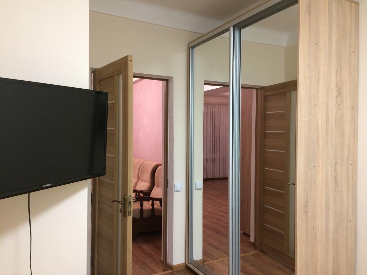 Apartments Печерск Киев Экстерьер фото